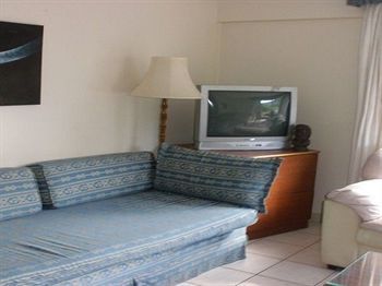 Paradise Turtle Towers Apartments Очо Риос Екстериор снимка